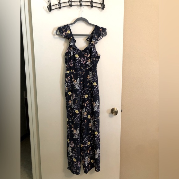 Amour Vert Silk Isabella Ruffle Open Back V-Neck Jumpsuit Floral Jardin Navy XS - Picture 5 of 7